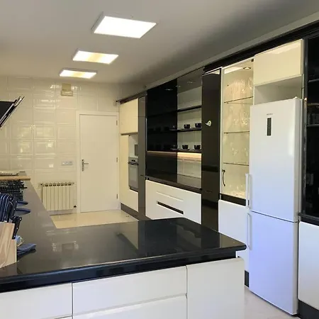 Sea View Villa With Spa & Bbq