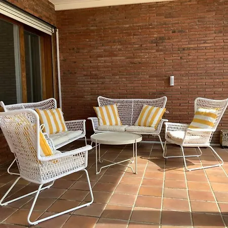 Sea View Villa With Spa & Bbq Vila Badalona