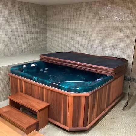 Villa Mi Casa Barcelona Private Pool, Sauna And Jacuzzi Badalona