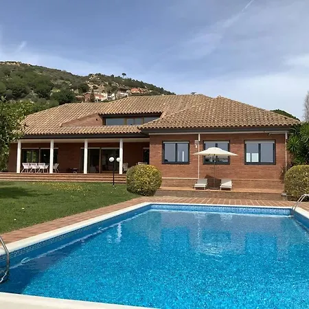 Mi Casa Barcelona Private Pool, Sauna And Jacuzzi * Badalona