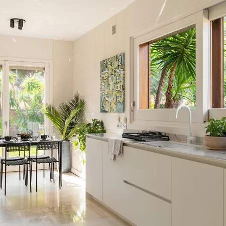 Sea View With & Bbq Villa Badalona